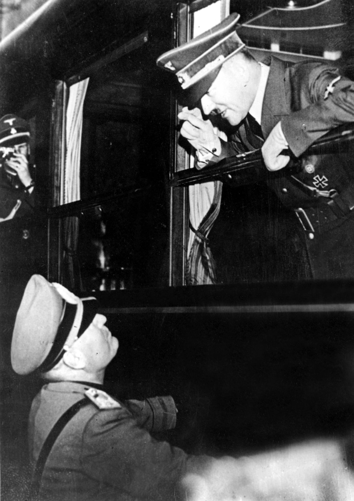 1940: Hitler & Mussolini